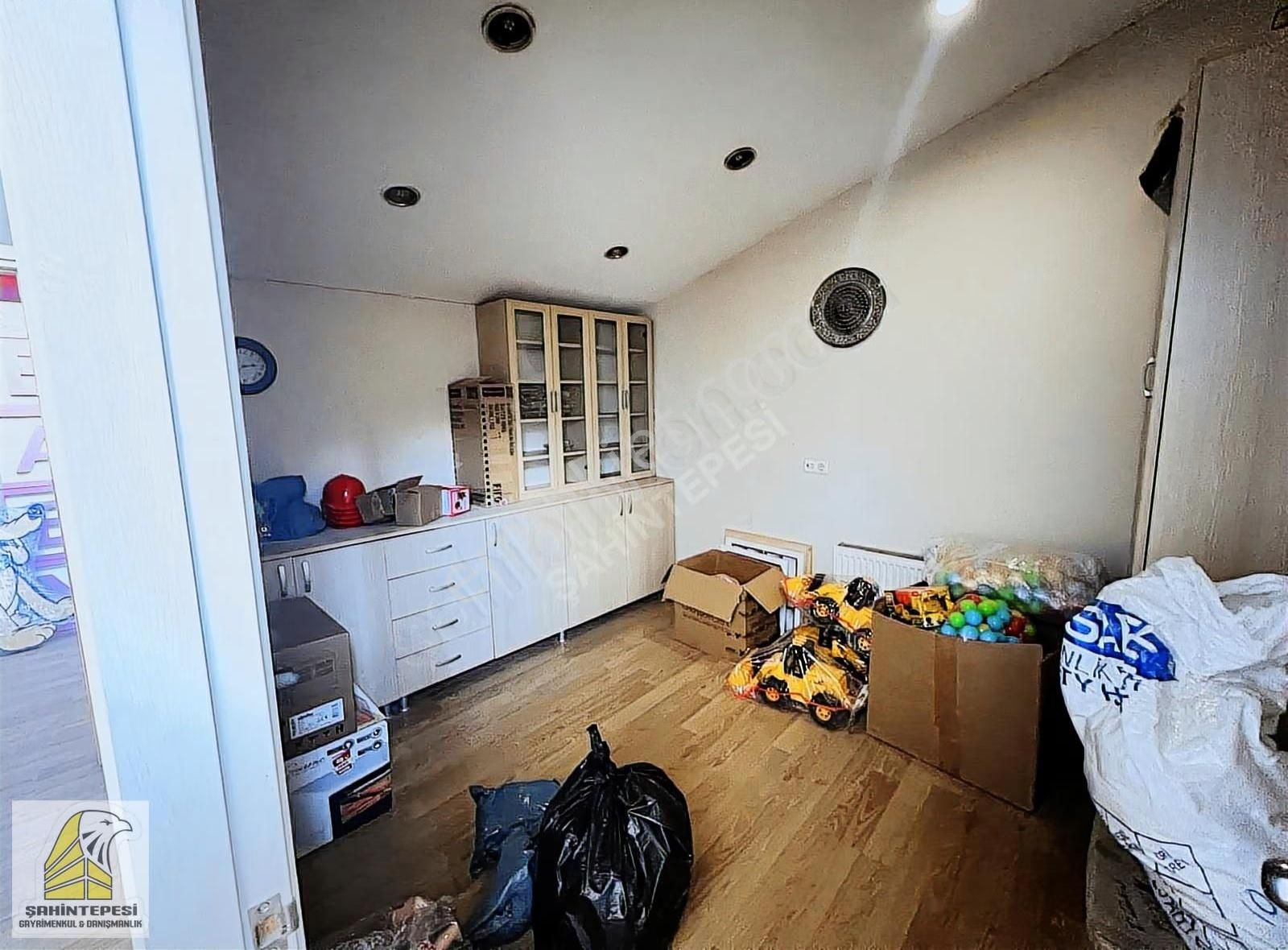 Şahintepesi'nden Baksan Sanayi Sitesinde Kiralık Komple Bina - Görsel 25