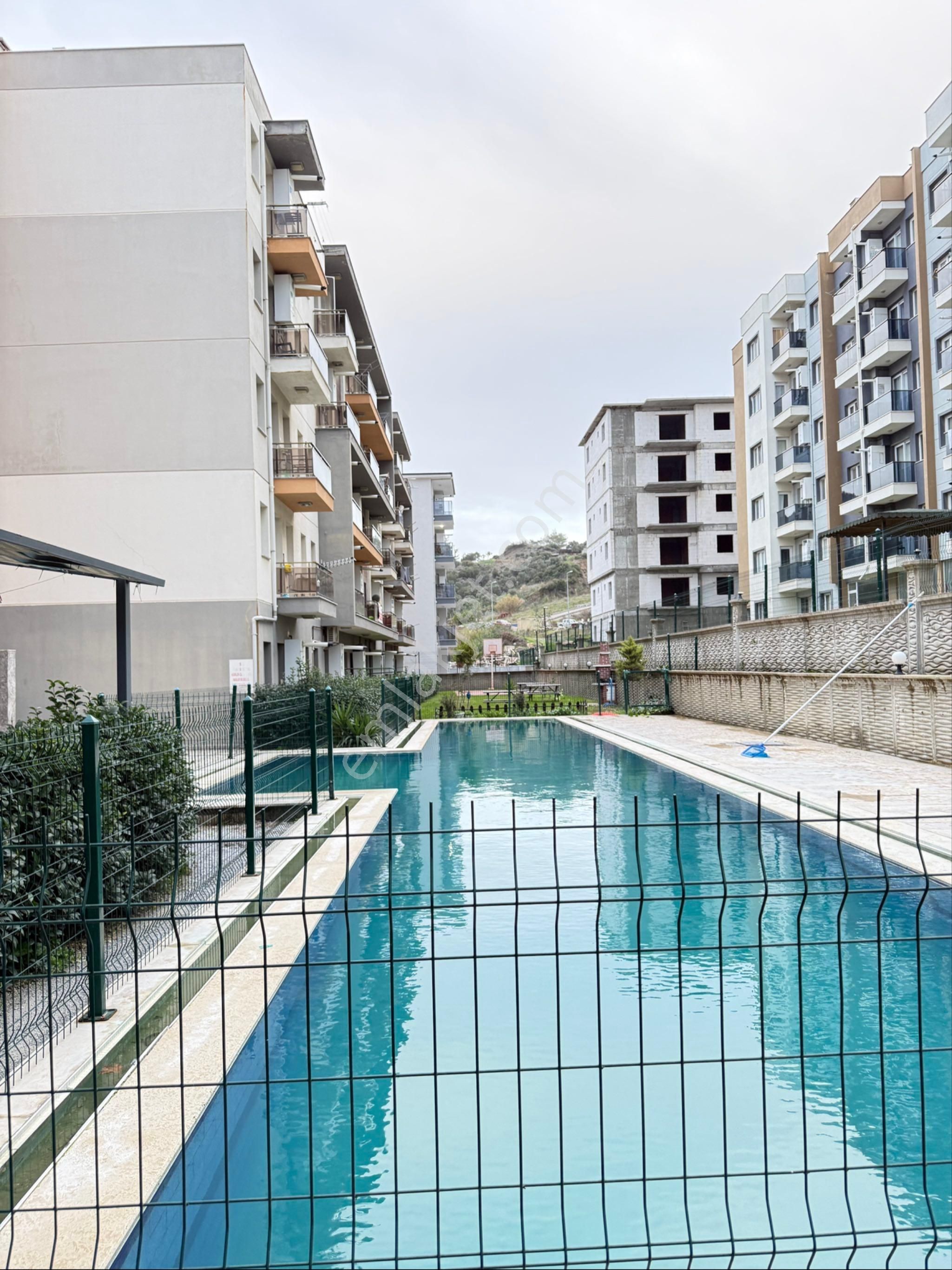 Söke Yenikent’de Kiralık 1+1, Full Eşyalı Havuzlu Sitede - Görsel 8