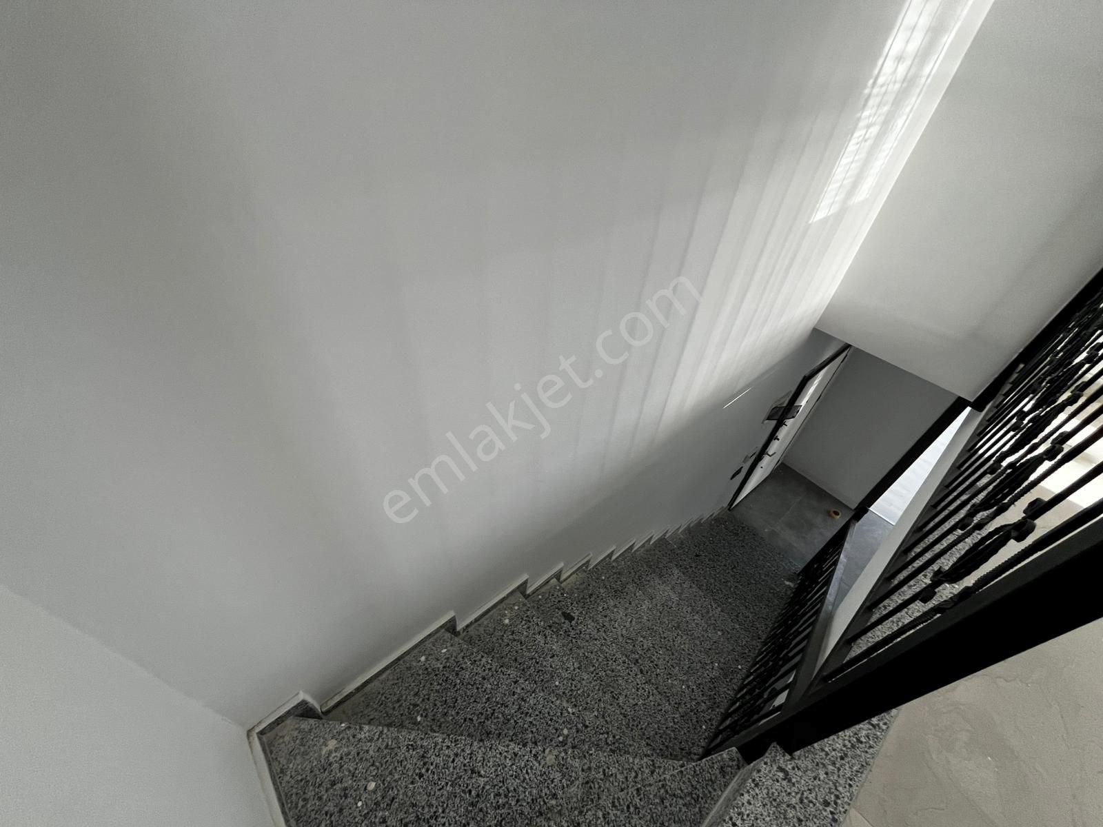 Darıca Sahilde 4+1 Lüks Üst Dubleks - Görsel 4