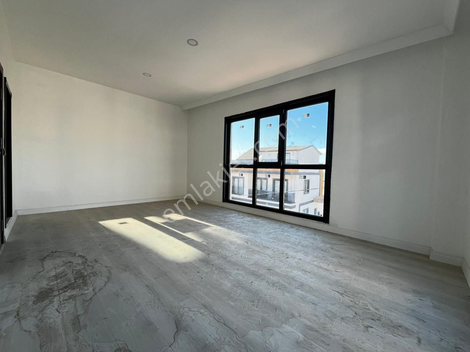 Darıca Sahilde 4+1 Lüks Üst Dubleks - Görsel 14