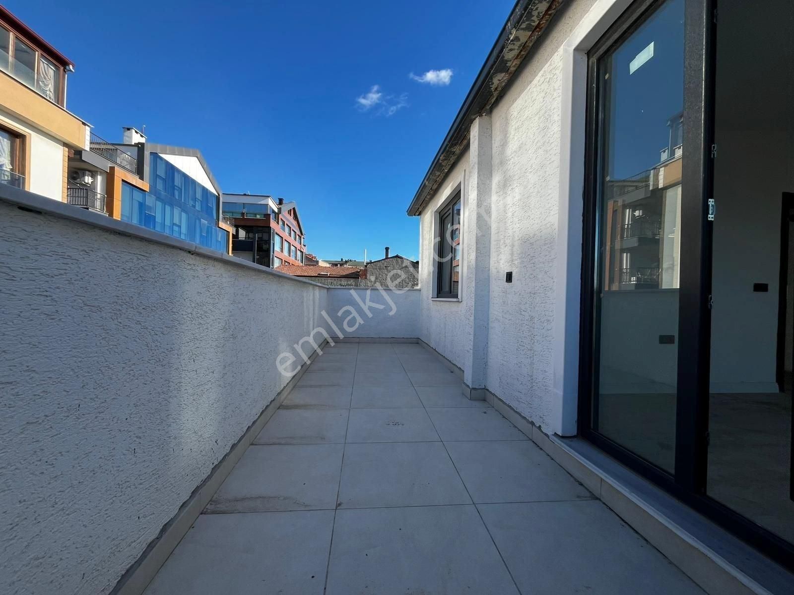 Darıca Sahilde 4+1 Lüks Üst Dubleks - Görsel 3