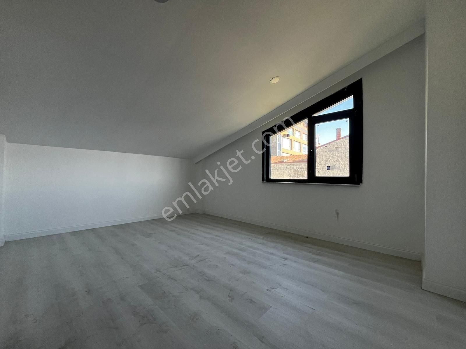 Darıca Sahilde 4+1 Lüks Üst Dubleks - Görsel 15