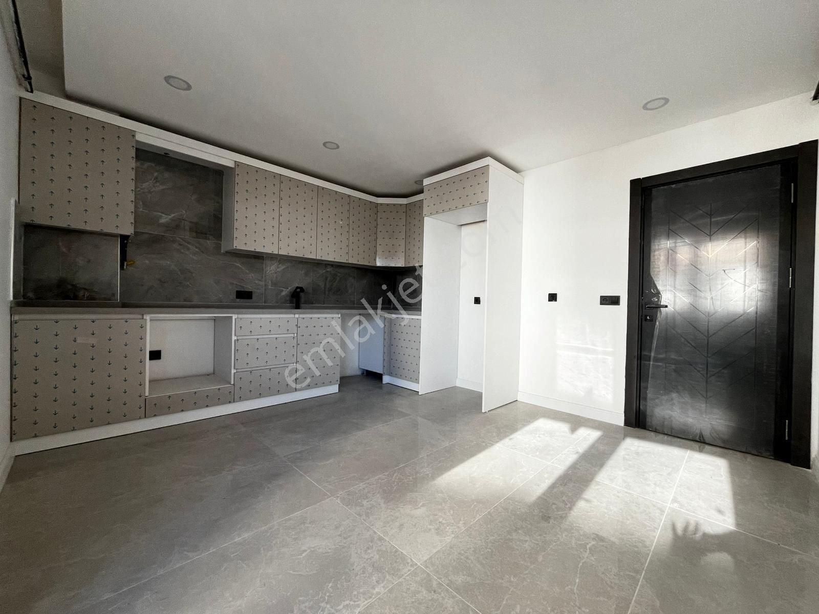 Darıca Sahilde 4+1 Lüks Üst Dubleks - Görsel 18