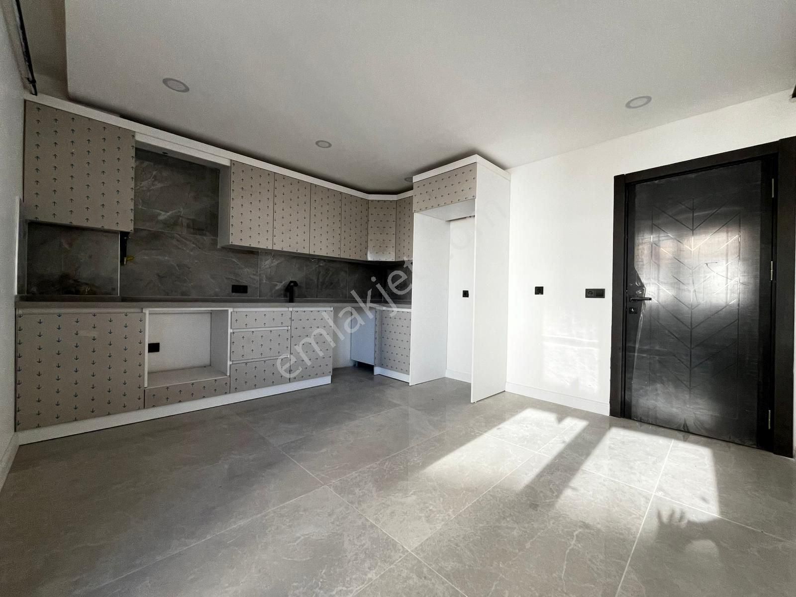 Darıca Sahilde 4+1 Lüks Üst Dubleks - Görsel 28