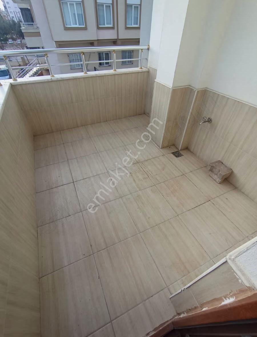 Belkizda Merkezi Konumda Cadde Üzerinde Satılık 2+1 Daire - Görsel 15