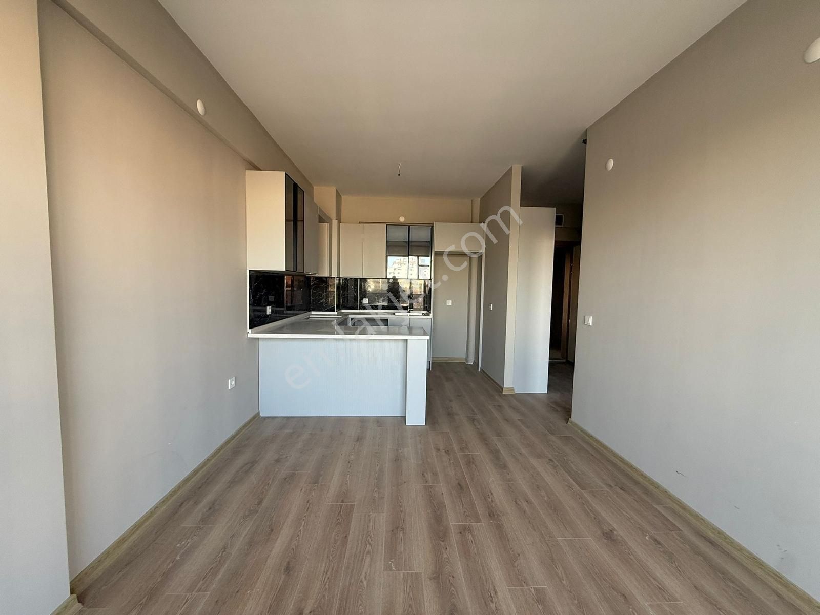 Altınevler Mah 1+1 Kat Güney Cephe Asansörlü Sıfır Daire - Görsel 4