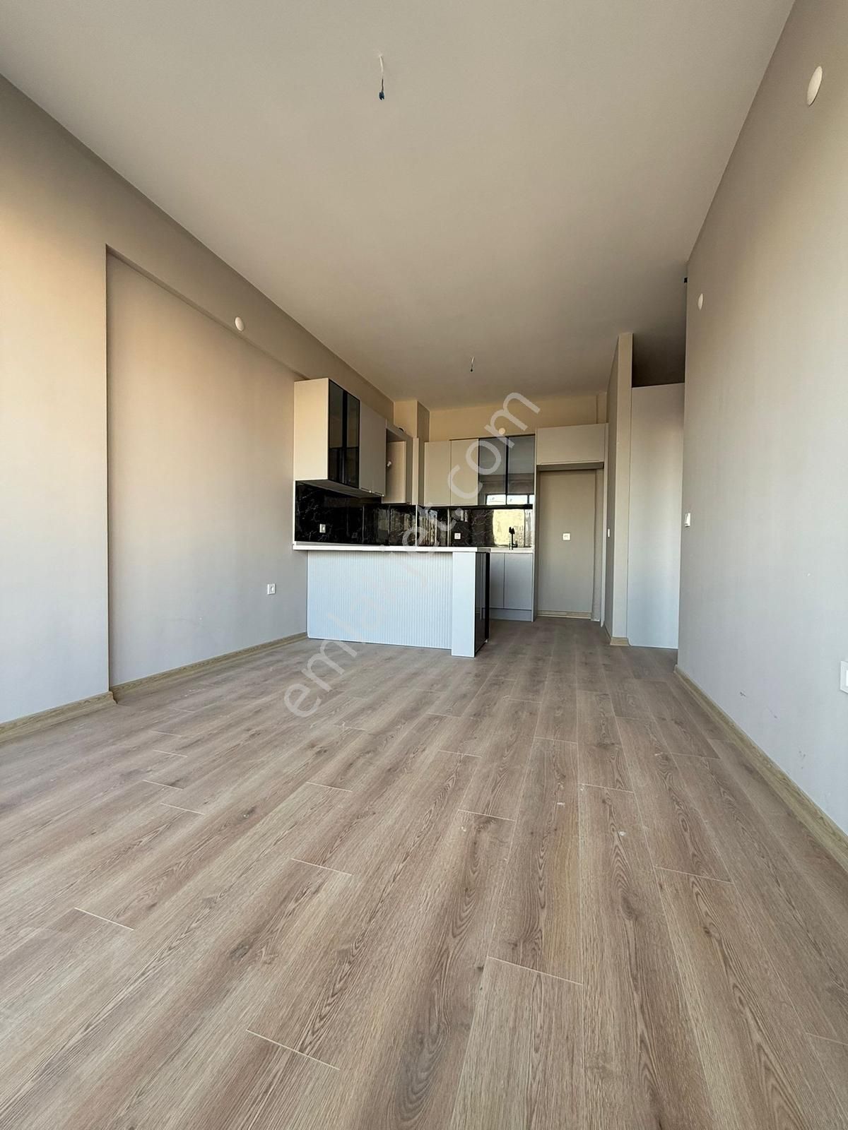 Altınevler Mah 1+1 Kat Güney Cephe Asansörlü Sıfır Daire - Görsel 2