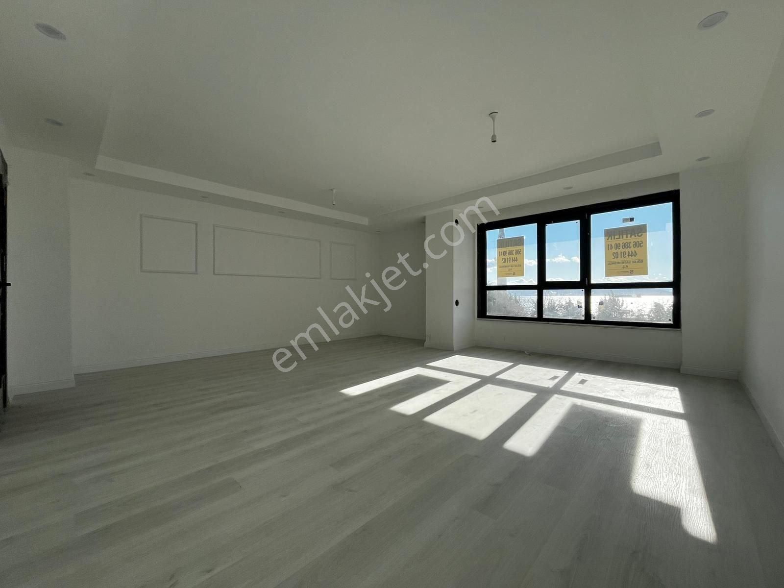 Darıca Cami Mahallesi'nde 3+1 Satılık Dubleks