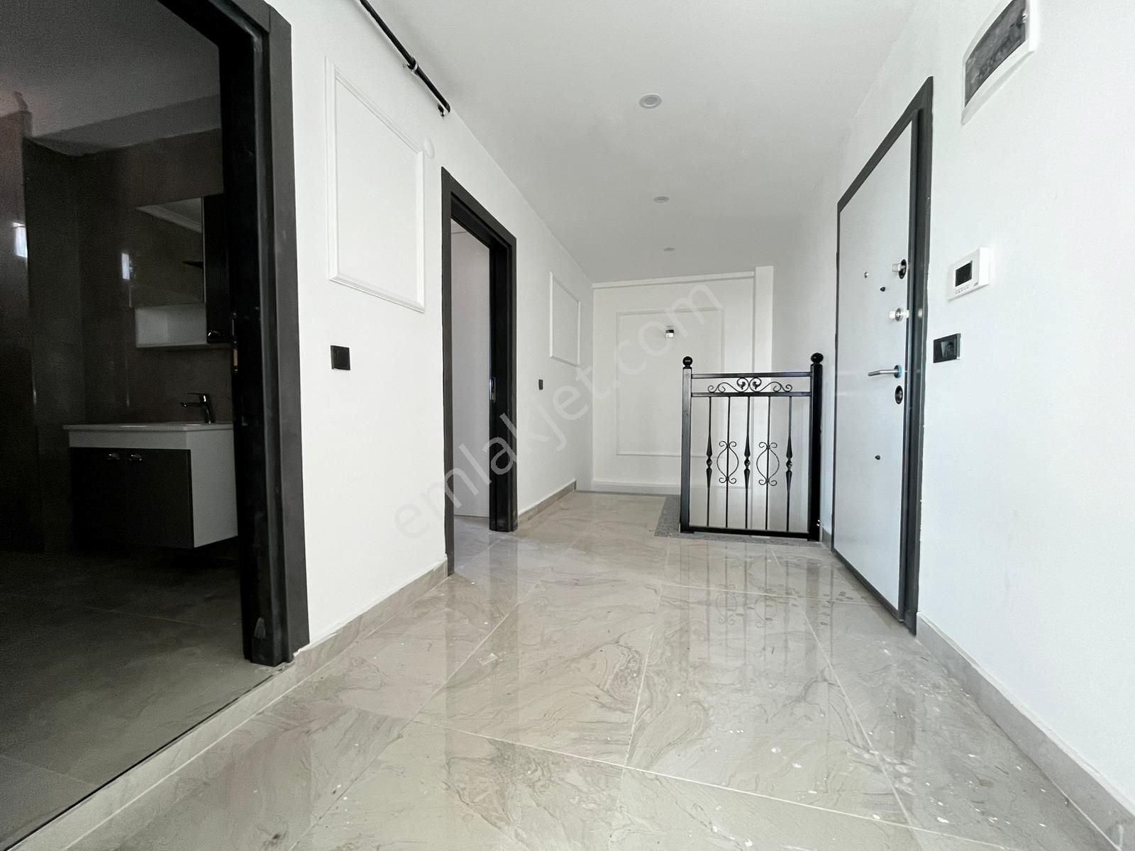 Darıca Cami Mahallesi'nde 3+1 Satılık Dubleks - Görsel 13