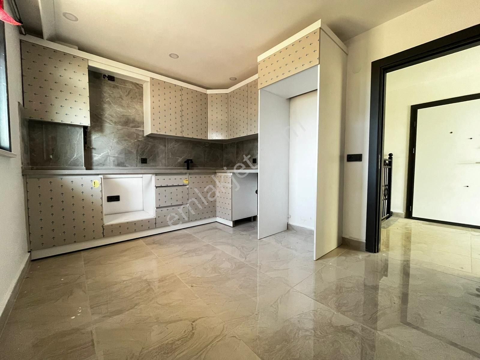 Darıca Cami Mahallesi'nde 3+1 Satılık Dubleks - Görsel 14