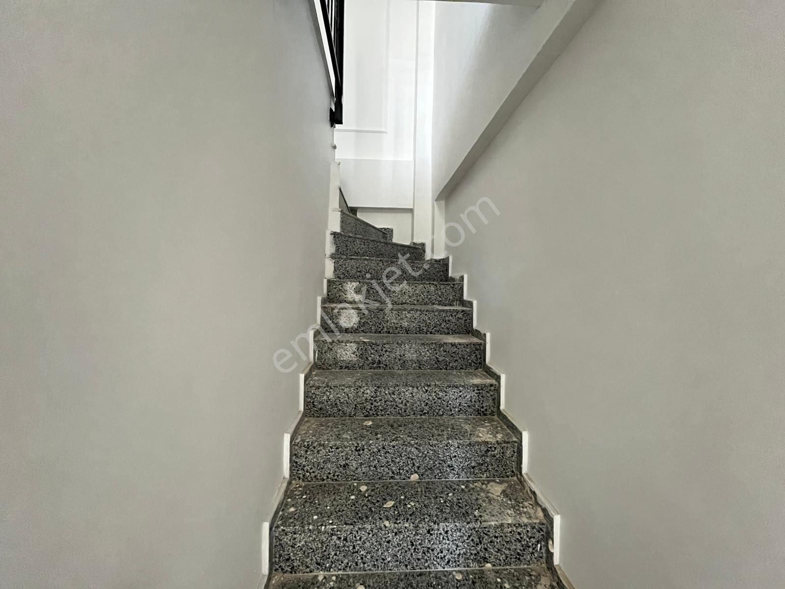 Darıca Cami Mahallesi'nde 3+1 Satılık Dubleks - Görsel 12