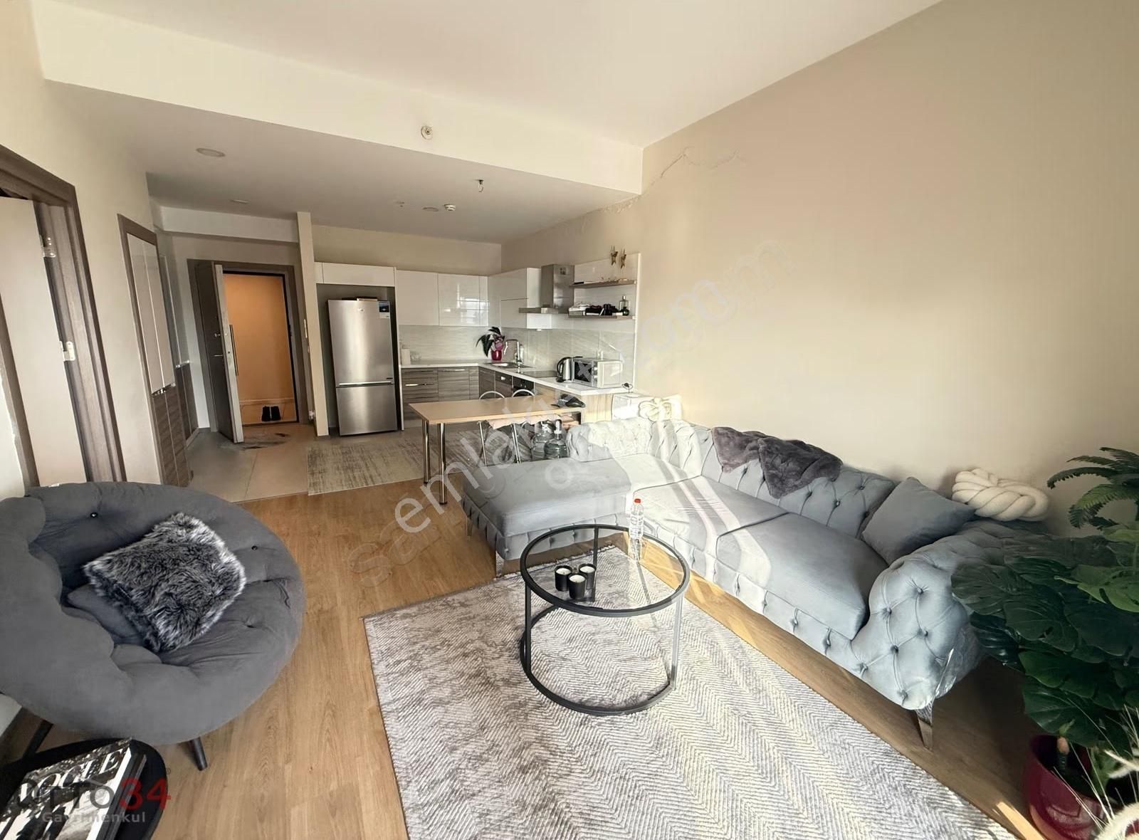 Sembol İstanbul Satılık 1+1 Kiracılı Çift Tapu Deniz Cephe - Görsel 6