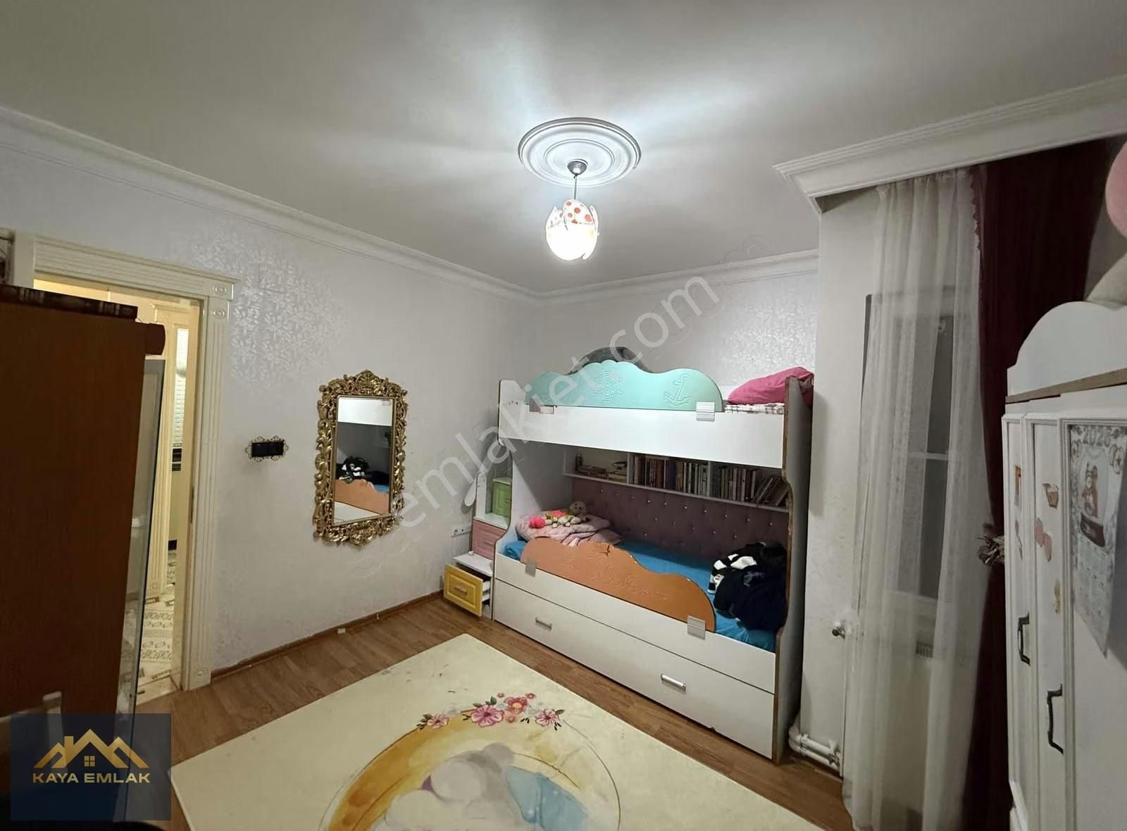 Satılık 3+1 Kattan Bölme Daire Çağdaş Mahallesi - Görsel 5