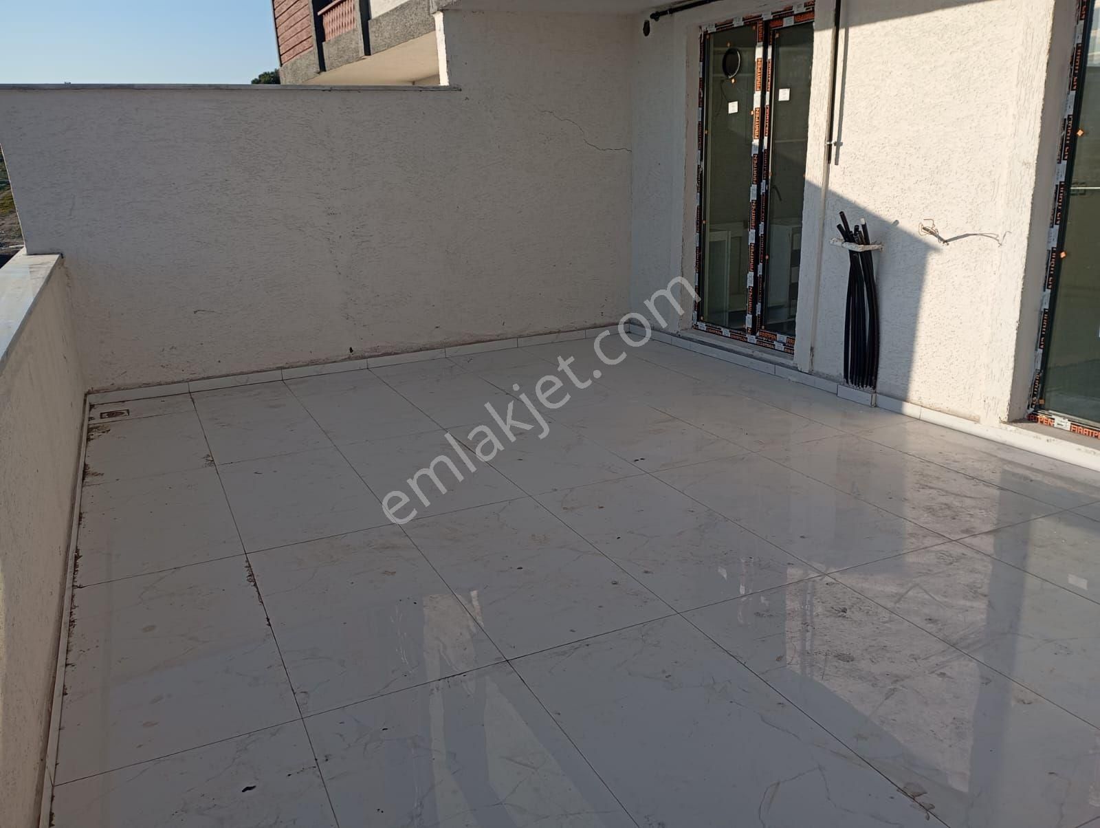 Satılık Kapaklı Yuvam Merkezde Sıfır 2+1 Ön Cephe Güney Cephe Çift Teraslı Yüksek Giriş Üx Daire - Görsel 5