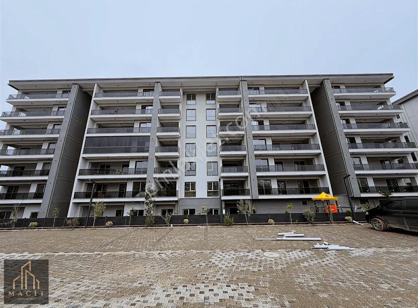 Macit 'den Kayapada Sosyal Donatılı Yüksek Kredili 2+1 Daire