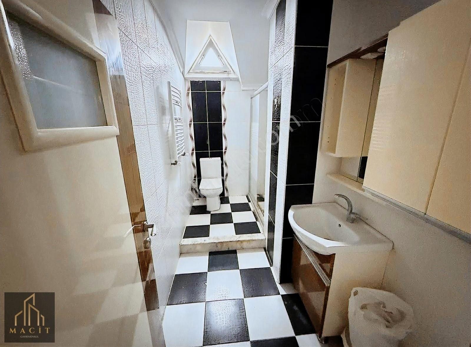 Macit Gayrimenkul'den Görükle'de Aile Binasında 1+1 Eşyalı Daire - Görsel 12