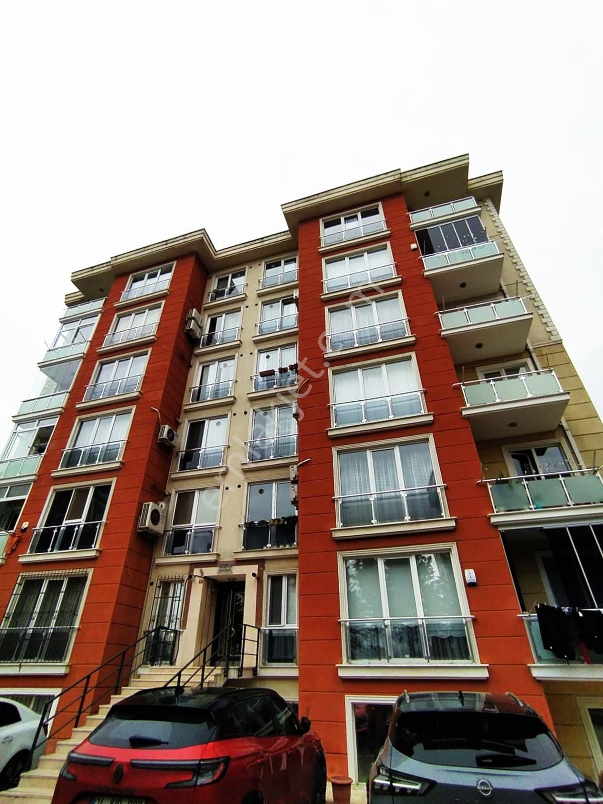 Adnan Kahveci Metroya 10 Dk Site İçi 3+1 Balkonlu Kaçırılmaz Fırsat