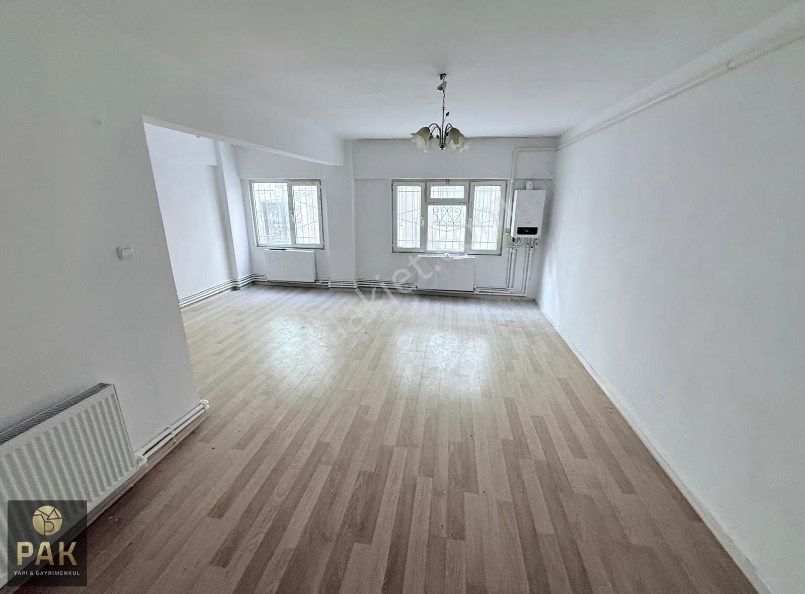 Pak Yapı'dan Fırsat Daire Edremit Merkezde Satılık 3+1 Daire - Görsel 2