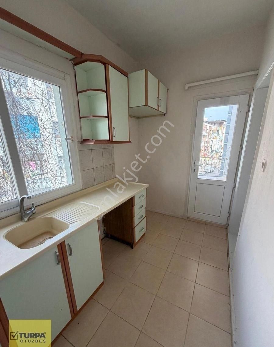 3+1 Karanlık Oda Yok Çift Cepheli Merkezi Konumda Kiralık Daire - Görsel 12