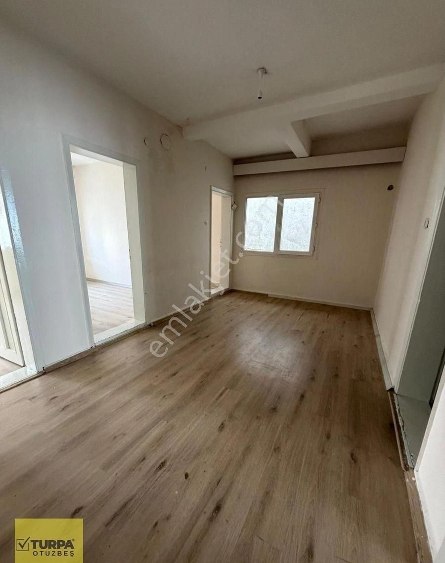 3+1 Karanlık Oda Yok Çift Cepheli Merkezi Konumda Kiralık Daire - Görsel 2