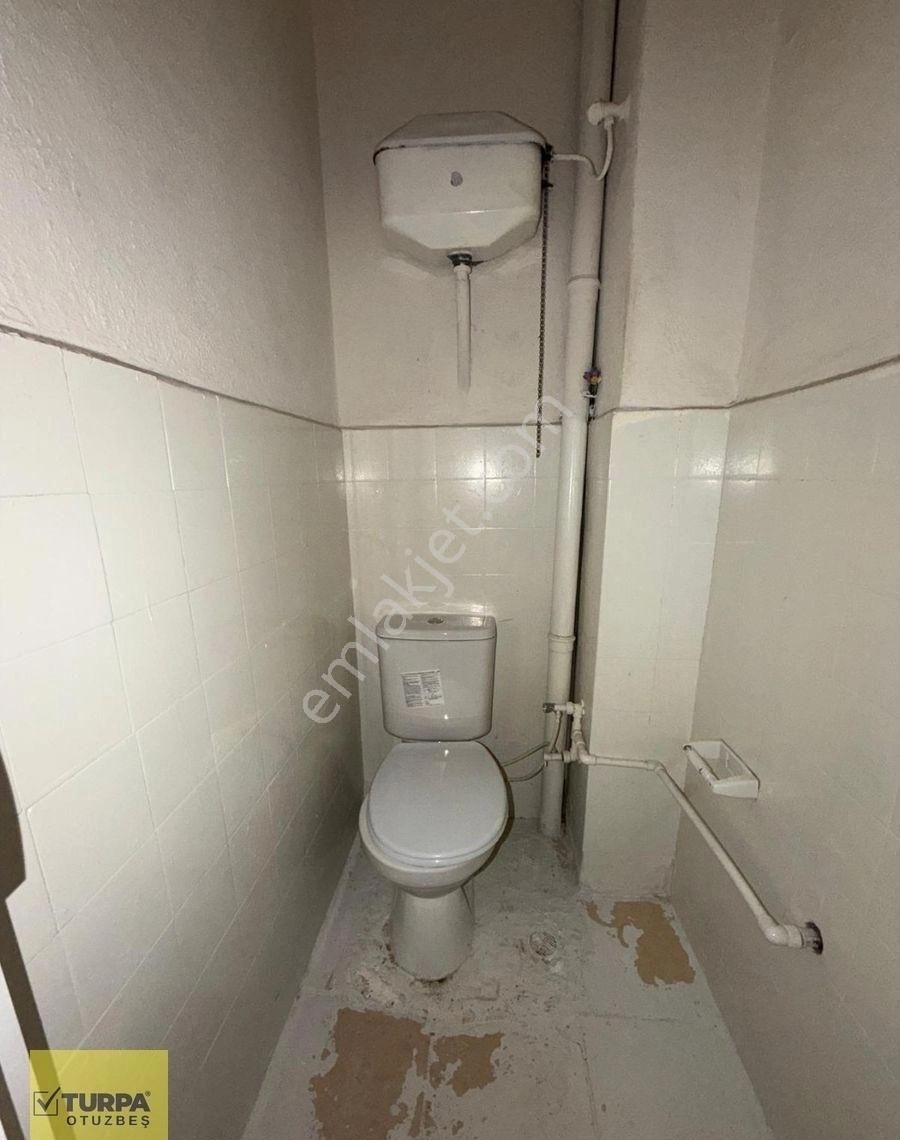 3+1 Karanlık Oda Yok Çift Cepheli Merkezi Konumda Kiralık Daire - Görsel 3