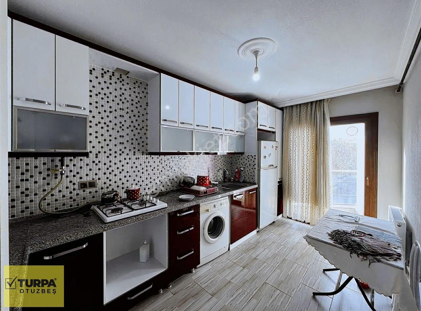 Turpa Otuzbeş'ten Asansörlü 3+1 Ebeveyn Banyolu Kiralık Daire - Görsel 6