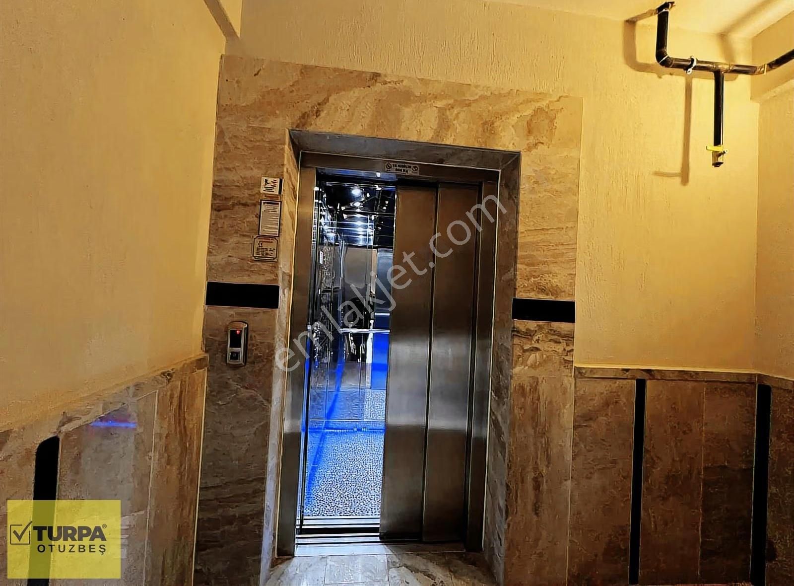 Turpa Otuzbeş'ten Asansörlü 3+1 Ebeveyn Banyolu Kiralık Daire - Görsel 23