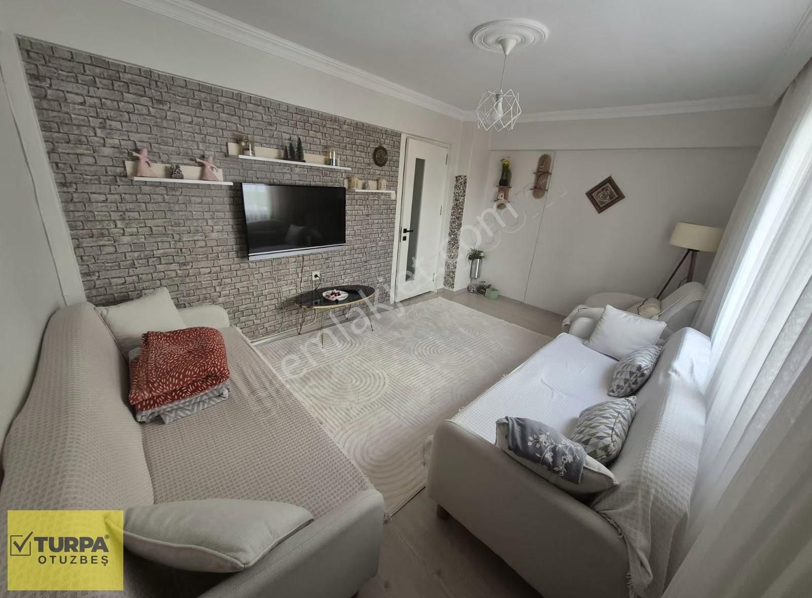 Turpa Otuzbeş'ten Atilla Mahallesinde 2+1 Arakat Daire