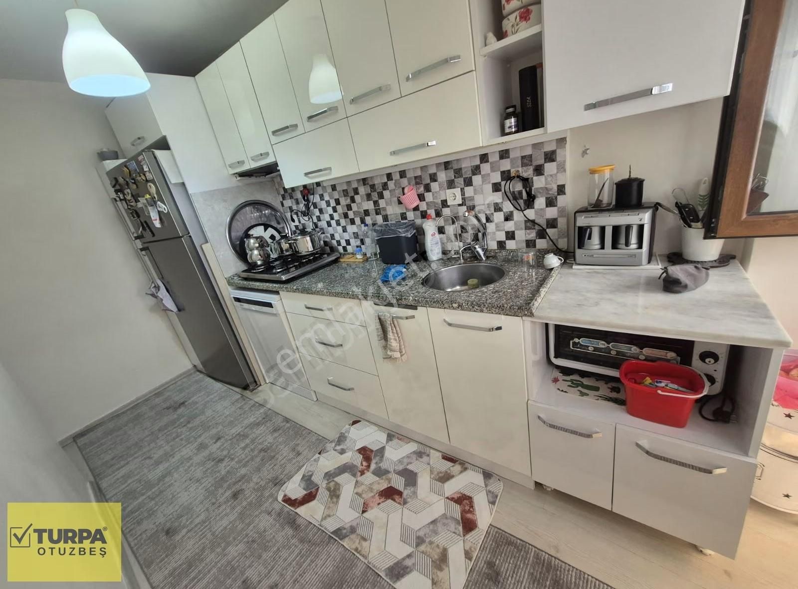 Turpa Otuzbeş'ten Atilla Mahallesinde 2+1 Arakat Daire - Görsel 15