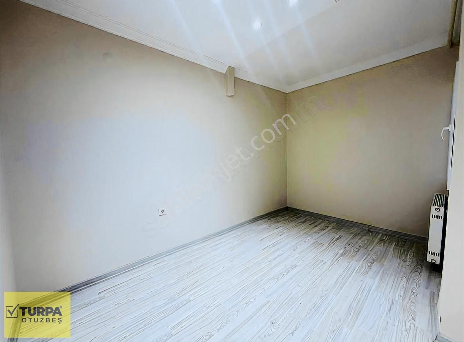 Turpa Otuzbeş'ten Hatay Noktada 3+1 Bahçeli Lüx Tadilatlı Daire - Görsel 2