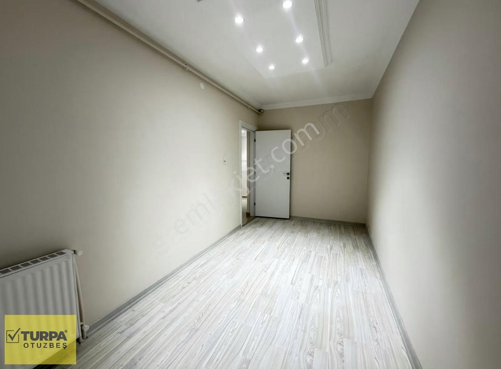 Turpa Otuzbeş'ten Hatay Noktada 3+1 Bahçeli Lüx Tadilatlı Daire - Görsel 22