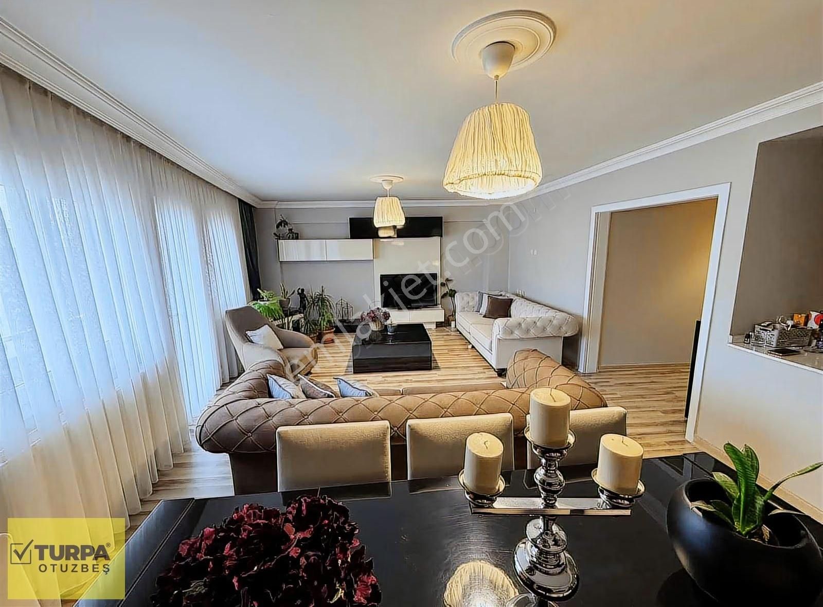 Turpa Otuzbeş'ten Eşrefpaşa Caddesi Üzeri 3+1 Asansörlü Şıkdaire - Görsel 3