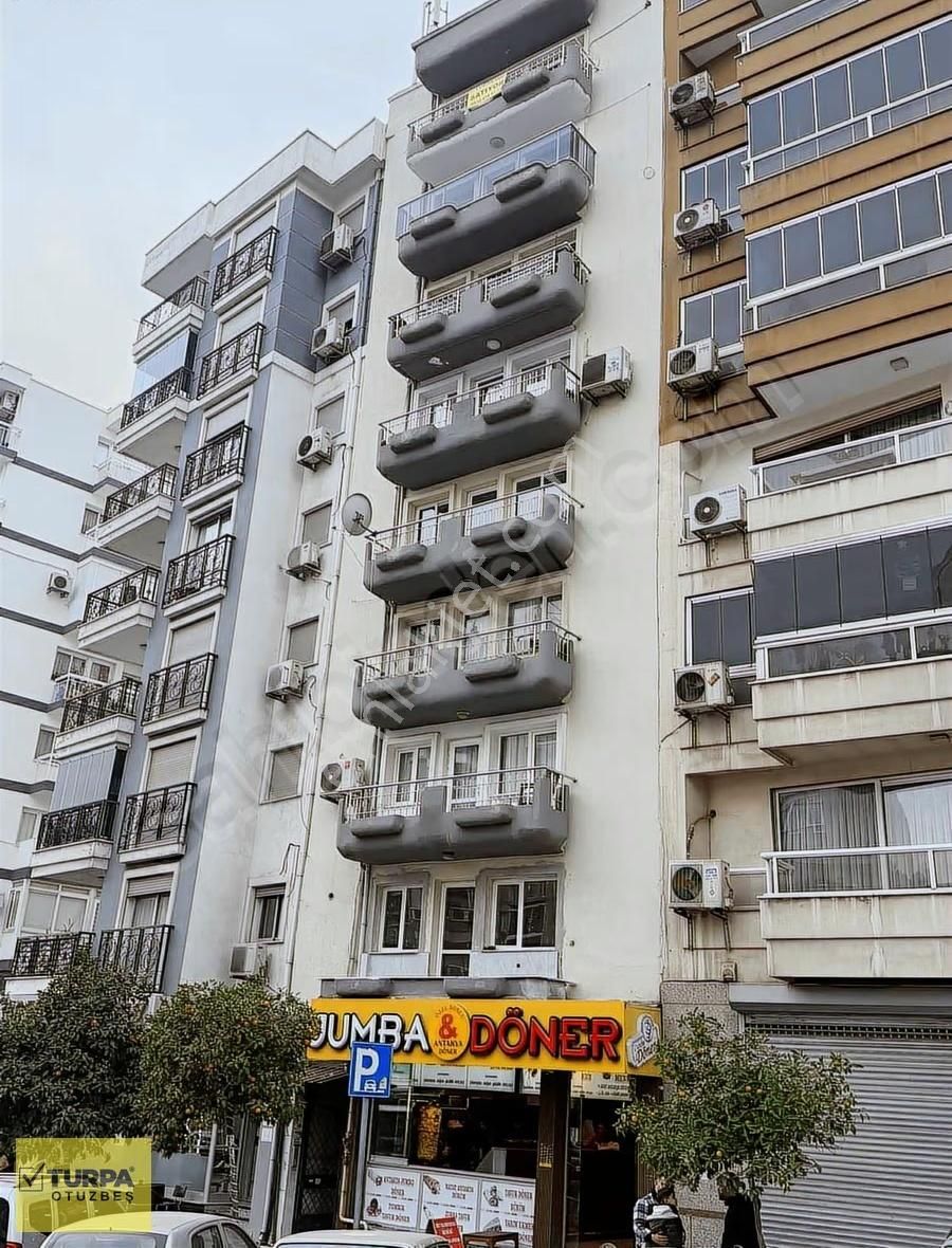 Turpa Otuzbeş'ten Eşrefpaşa Caddesi Üzeri 3+1 Asansörlü Şıkdaire - Görsel 2