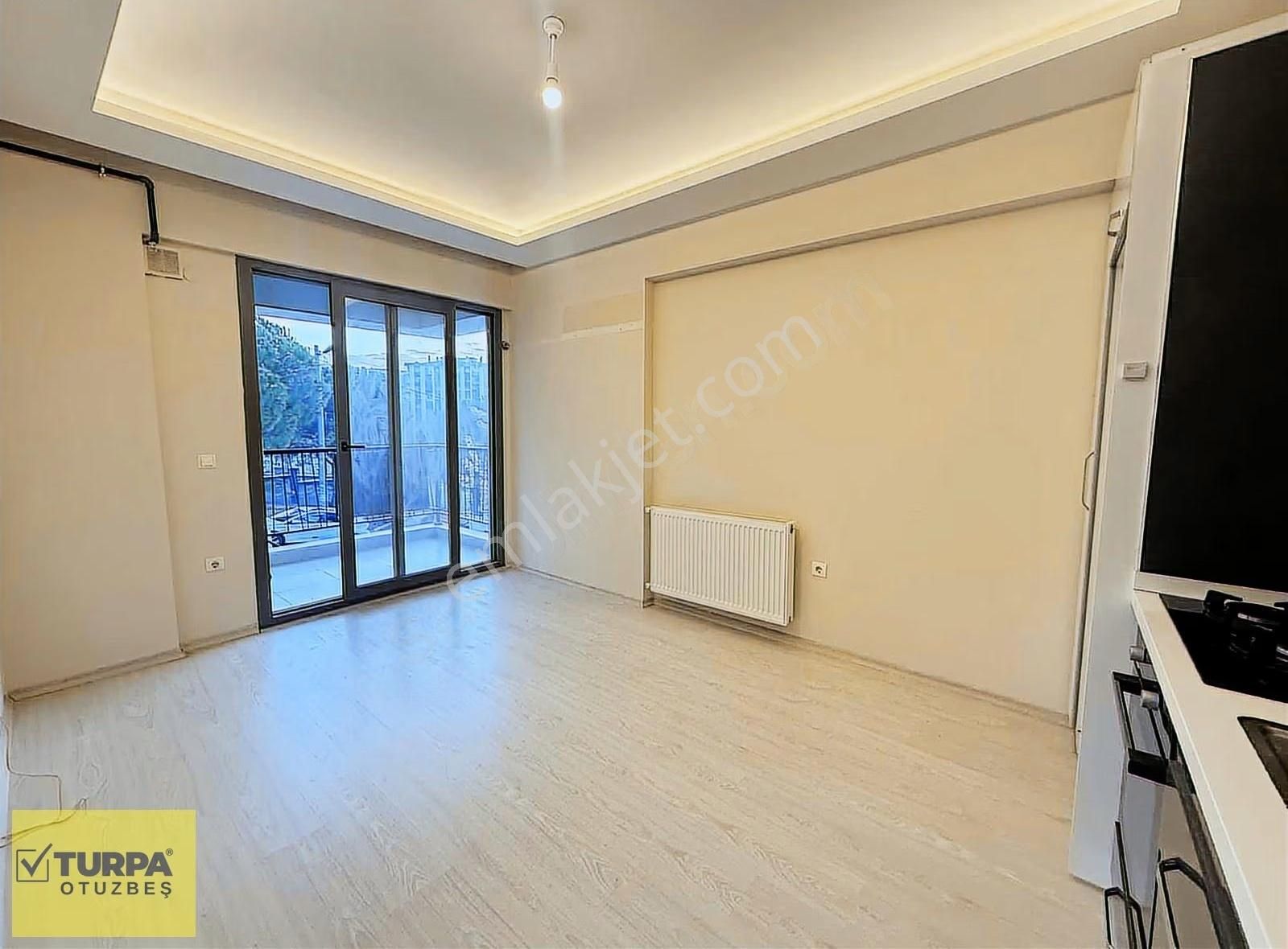 Turpa Otuzbeş'ten Uzundere Folkart Otoyol Yakını 1+1