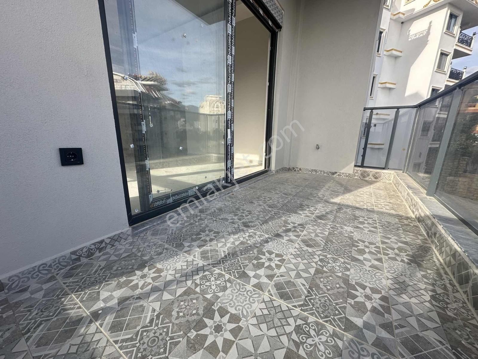 Satılık Havuzlu Site İçi 1+1 Güney Doğu Cephe Fırsat Daire - Görsel 29