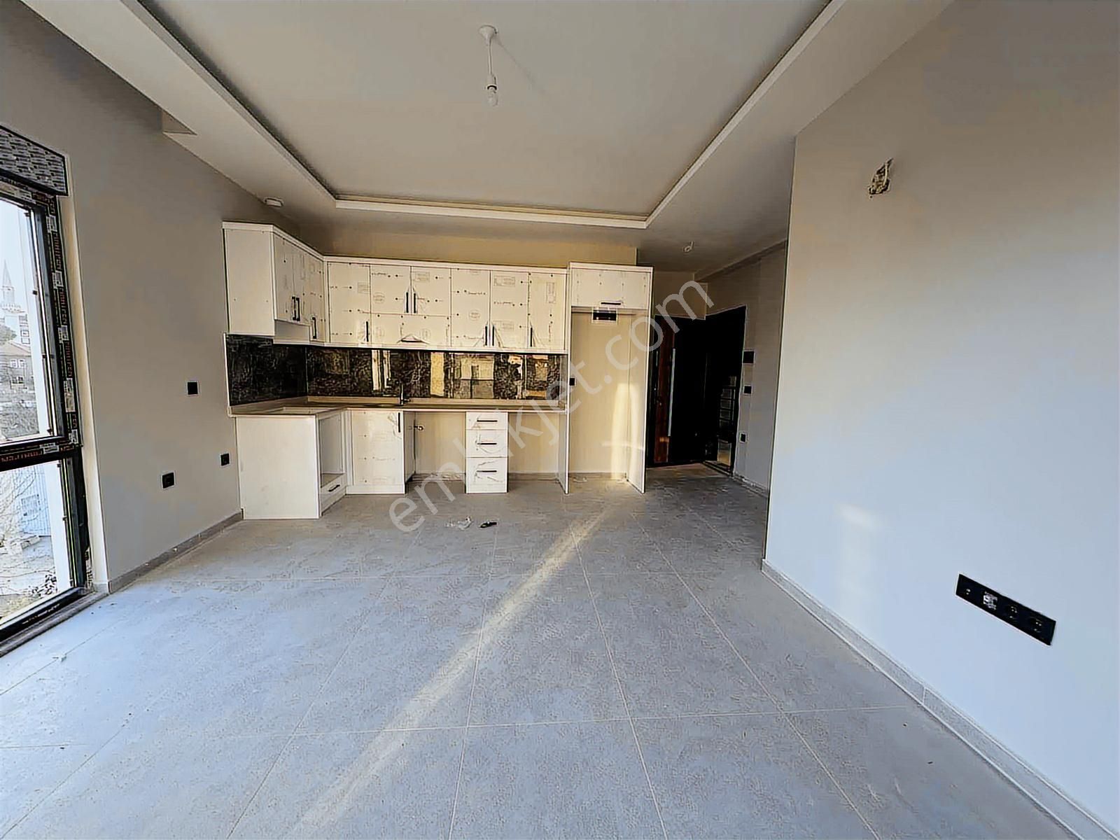 Satılık Havuzlu Site İçi 1+1 Güney Doğu Cephe Fırsat Daire - Görsel 14