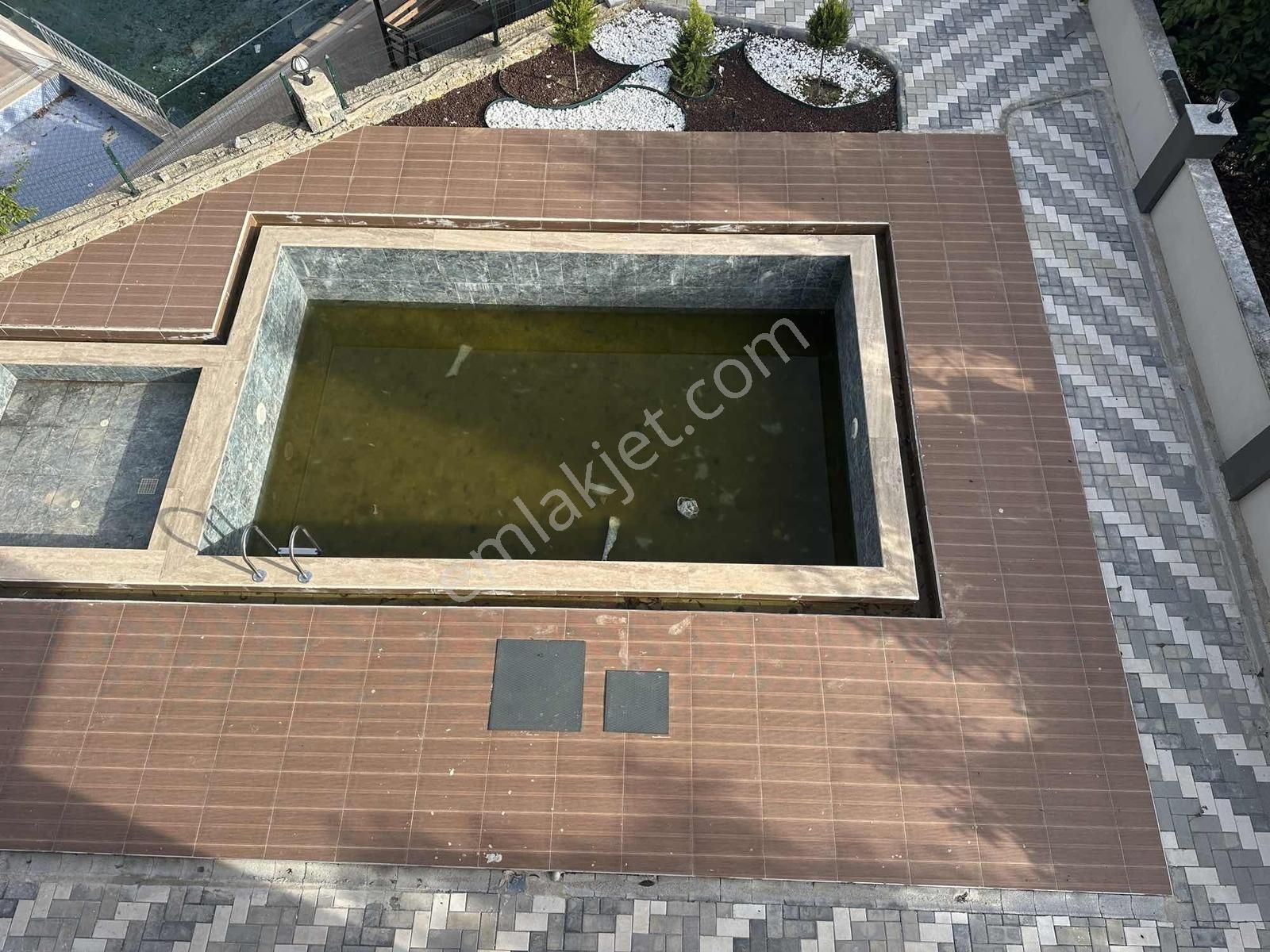 Satılık Havuzlu Site İçi 1+1 Güney Doğu Cephe Fırsat Daire - Görsel 31