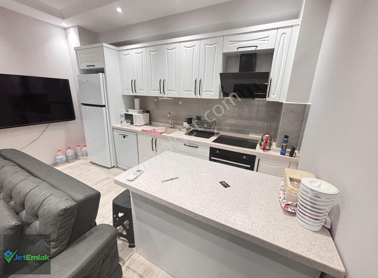 ▀jet Emlaktan Akçay'da Arakat Geniş Kullanışlı 1+1 Satılık Daire