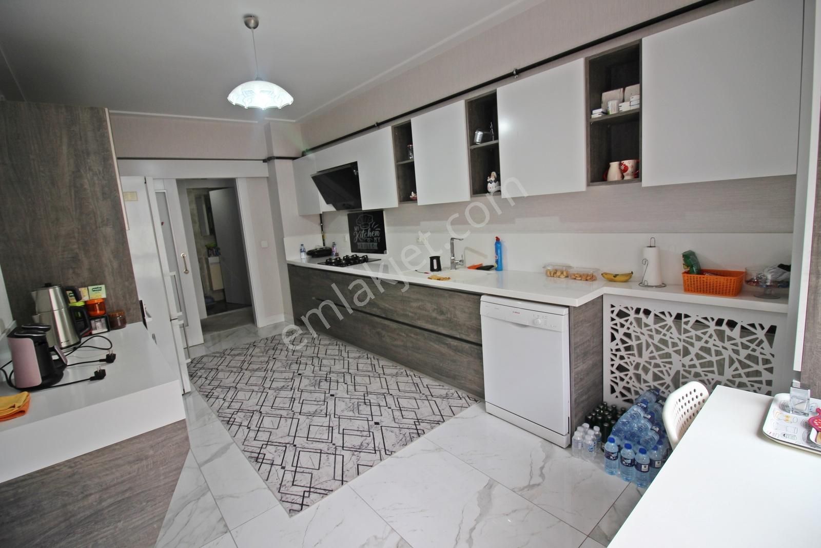 Selçuklu'da Gold Life Sit. 4+1 Krediye Uygun Ultra Lüks Ara Kat