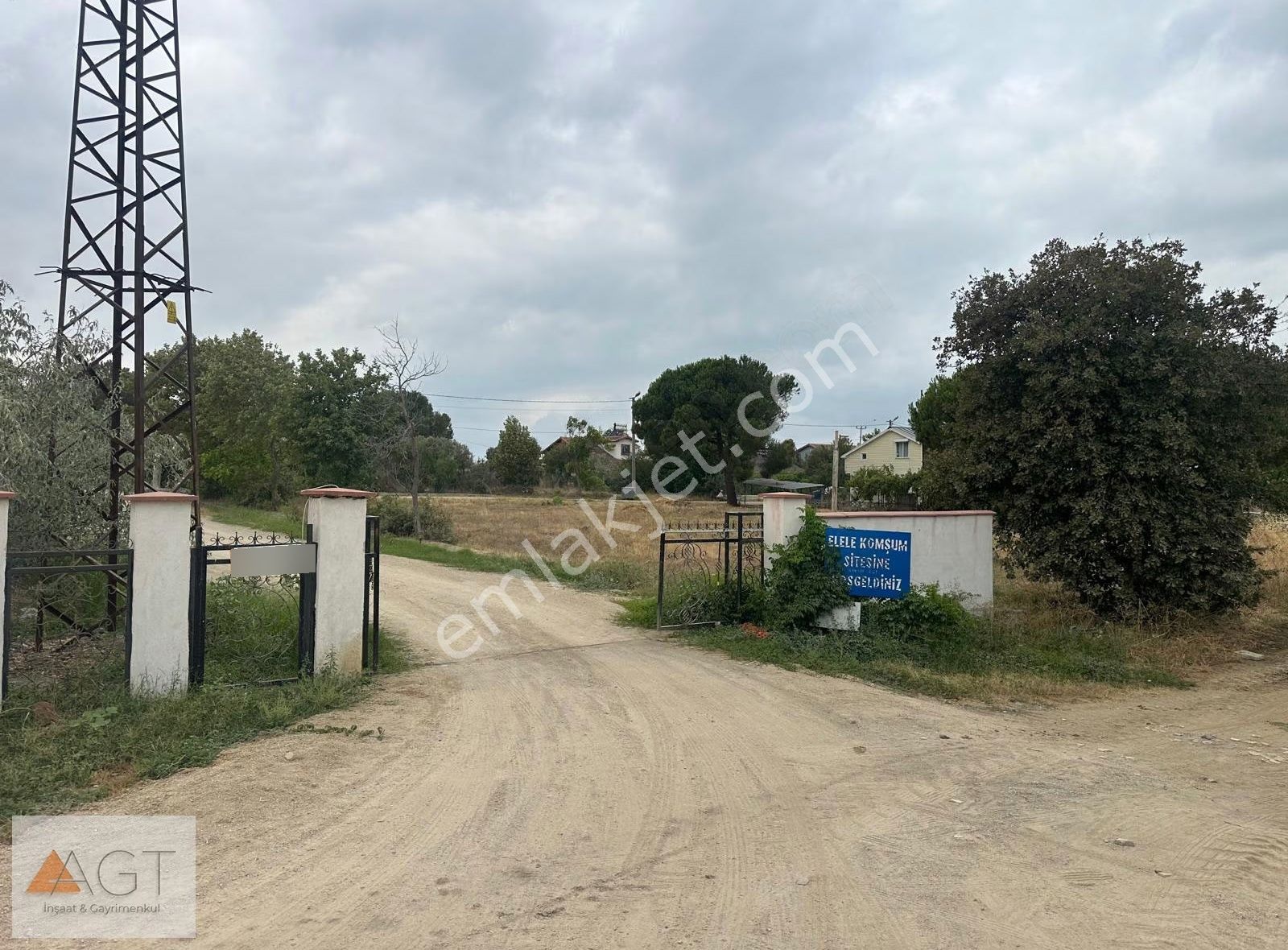 Agt'den Biga'da Havuzlu Site İçerisinde 5+2 260m2 Villa - Görsel 18