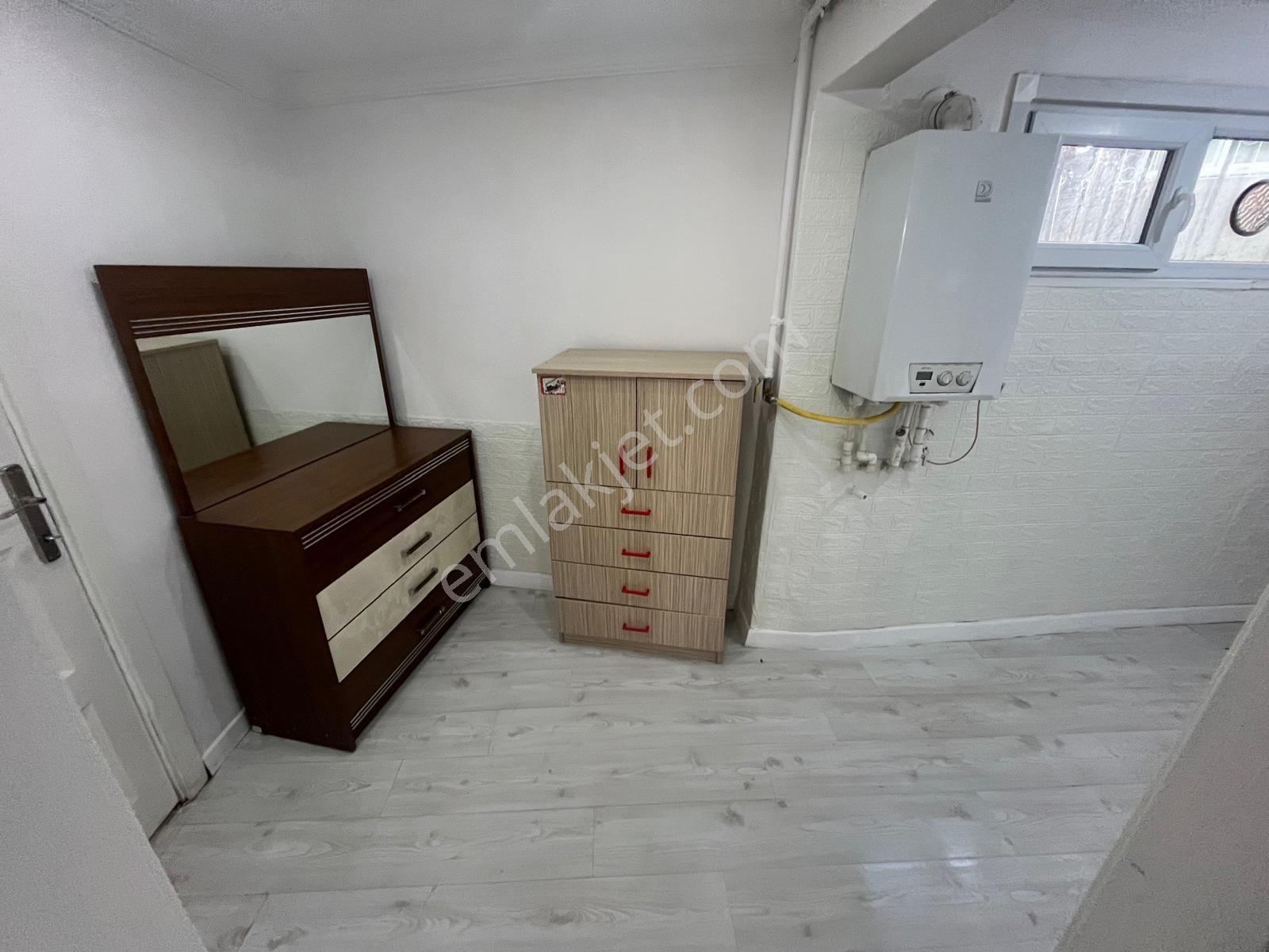 Sahibinden Balat'ta 1+1 Eşyalı - Görsel 17