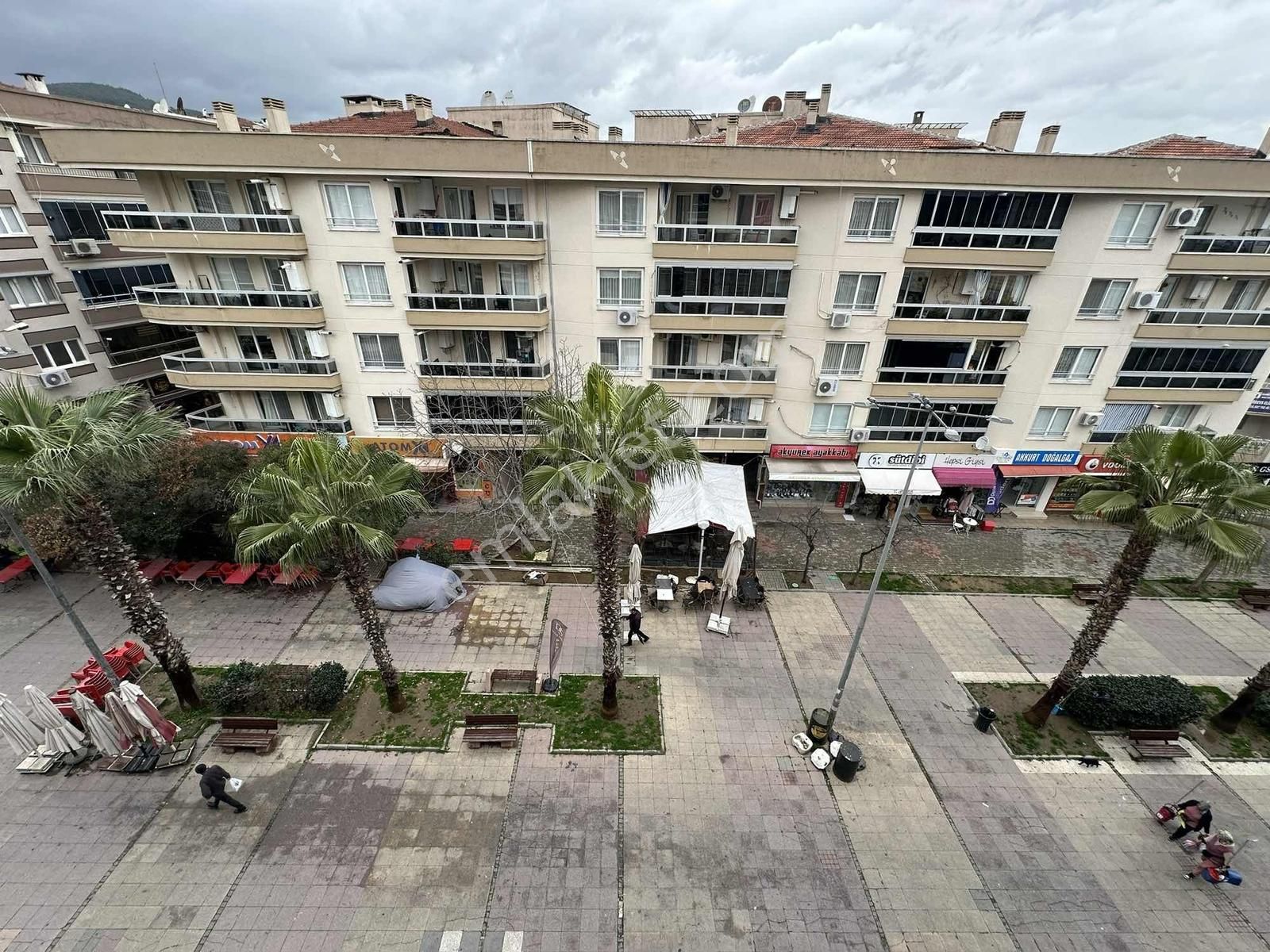 Sevgi Yolu Üzerinde - Beledıye Yakını Asansörlü Lüxxx 3+1 Acil - Görsel 16