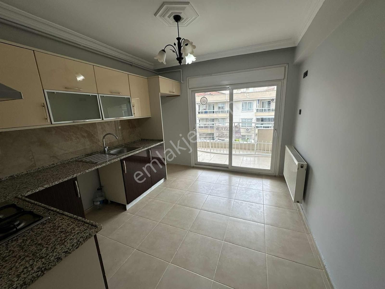 Sevgi Yolu Üzerinde - Beledıye Yakını Asansörlü Lüxxx 3+1 Acil - Görsel 11