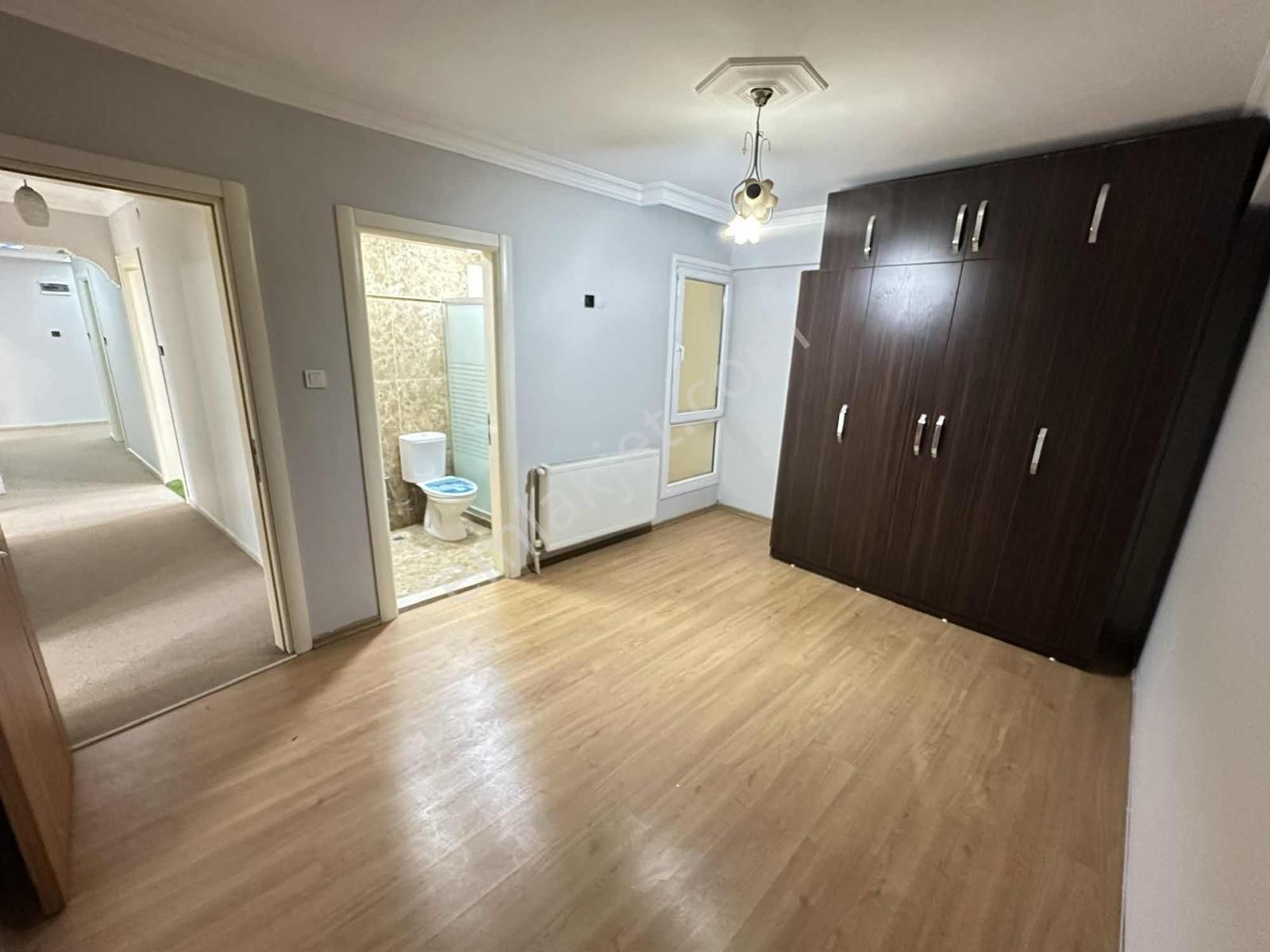 Sevgi Yolu Üzerinde - Beledıye Yakını Asansörlü Lüxxx 3+1 Acil - Görsel 25