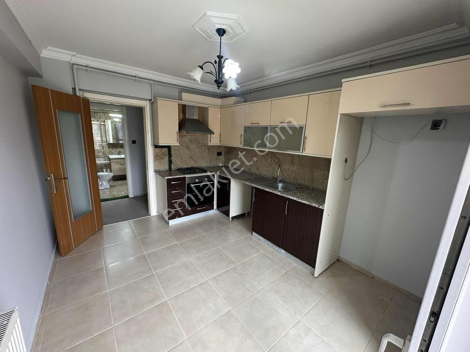 Sevgi Yolu Üzerinde - Beledıye Yakını Asansörlü Lüxxx 3+1 Acil - Görsel 9