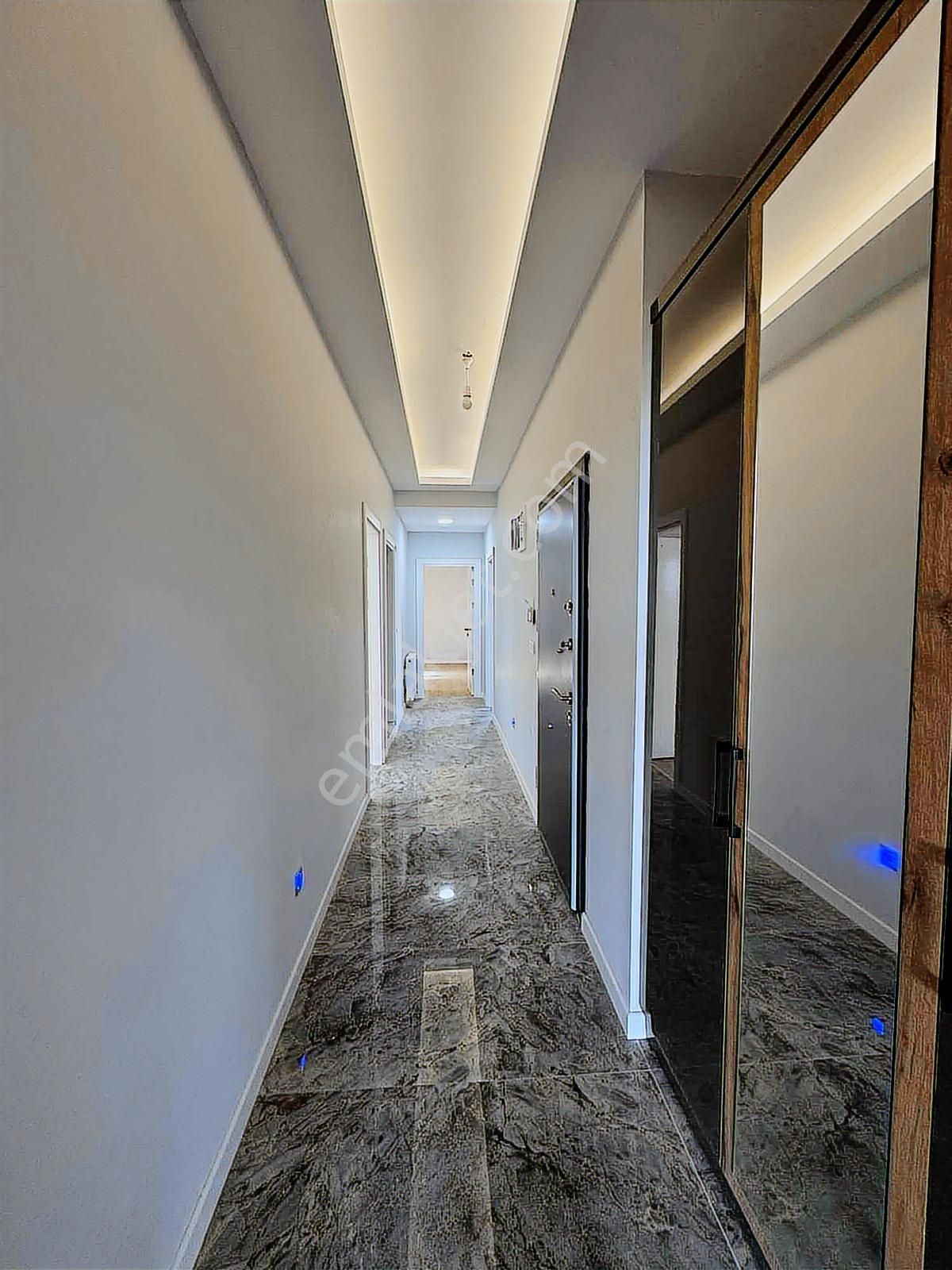 İlk Sahibi Siz Olun | Butik Sitede | Ara Kat 3+1 160 M2 - Görsel 8