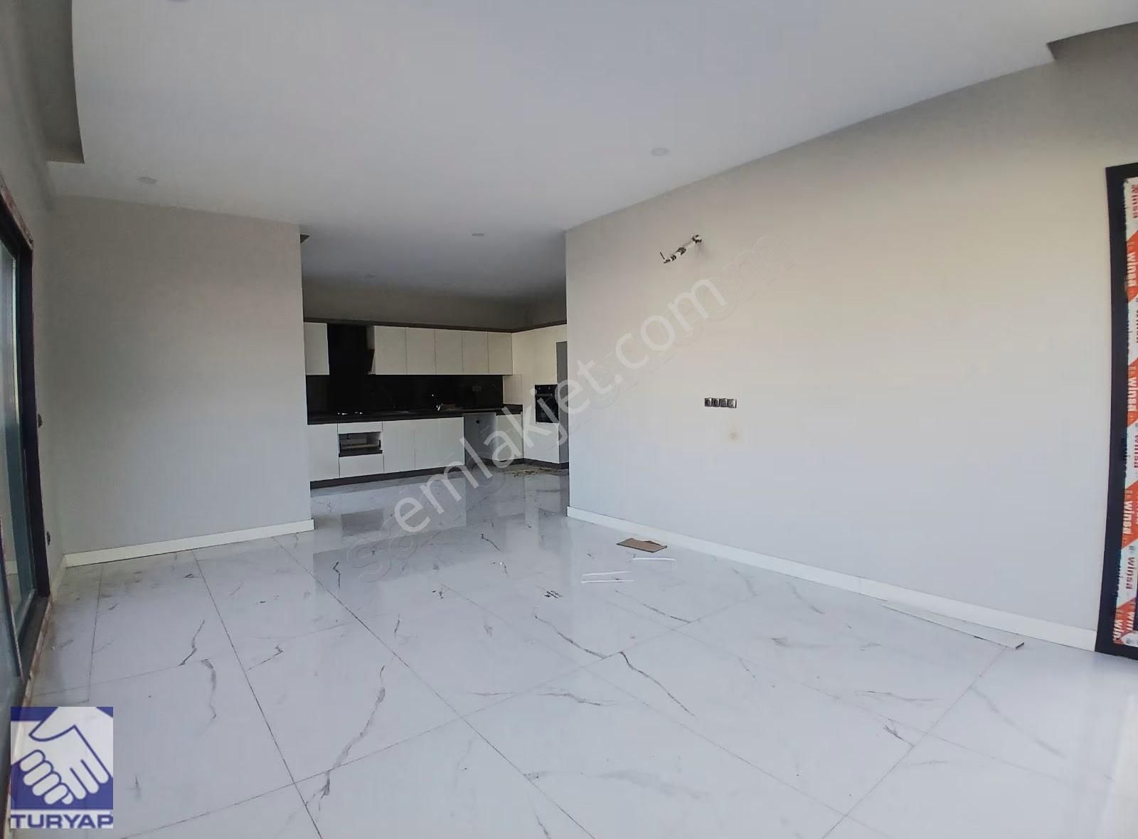 Kusadası Degirmendere Mahallesinde Kiralık Sıfır 3+1 Daire - Görsel 2