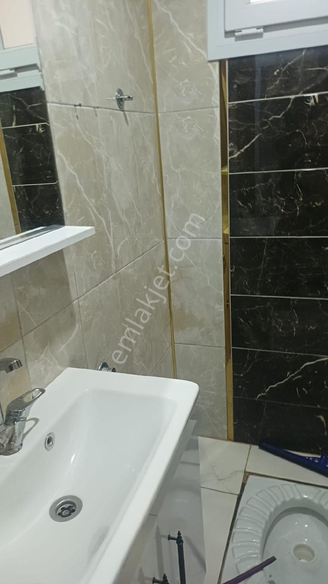 Erdemli Merkez Mahallesi'nde Kiralık 1+1 Daire - Görsel 3