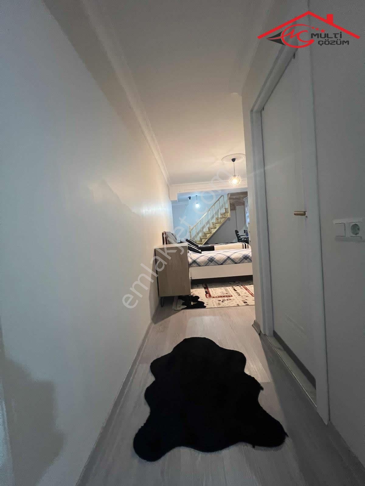 Yenibosna Hürriyet Mahallesinde Satılık 3+1 Ters Dubleks Daire Çift Banyo Çift Bahçe Ve Kış Bahçeli - Görsel 26