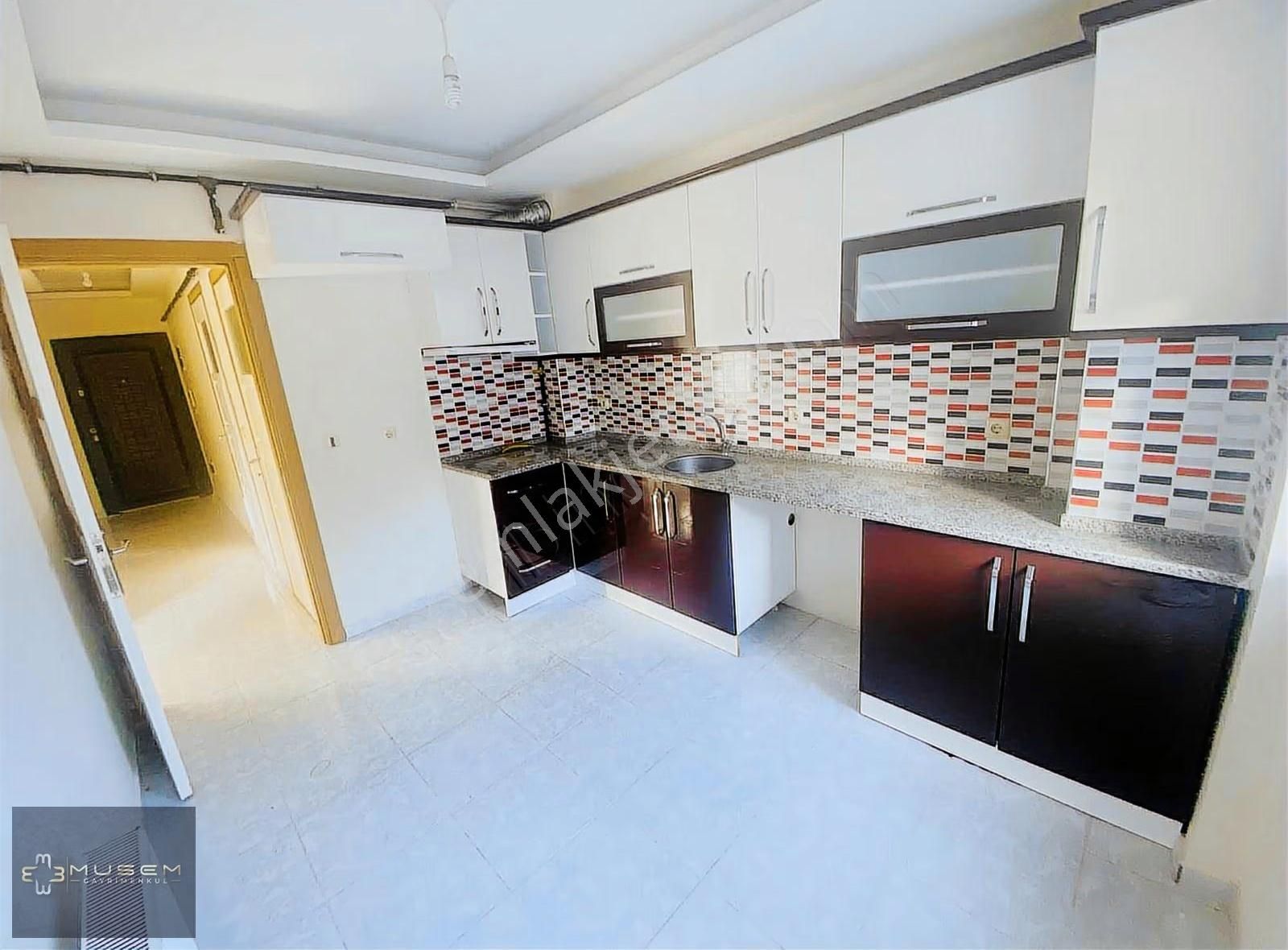 Girne Mahallesinde 2+1 Kiralık Daire - Görsel 25